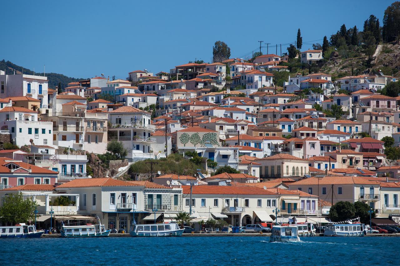 Hotel Saron Poros Town Buitenkant foto